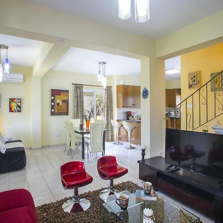 Ayia Napa Tropical Beach Villa מראה חיצוני תמונה