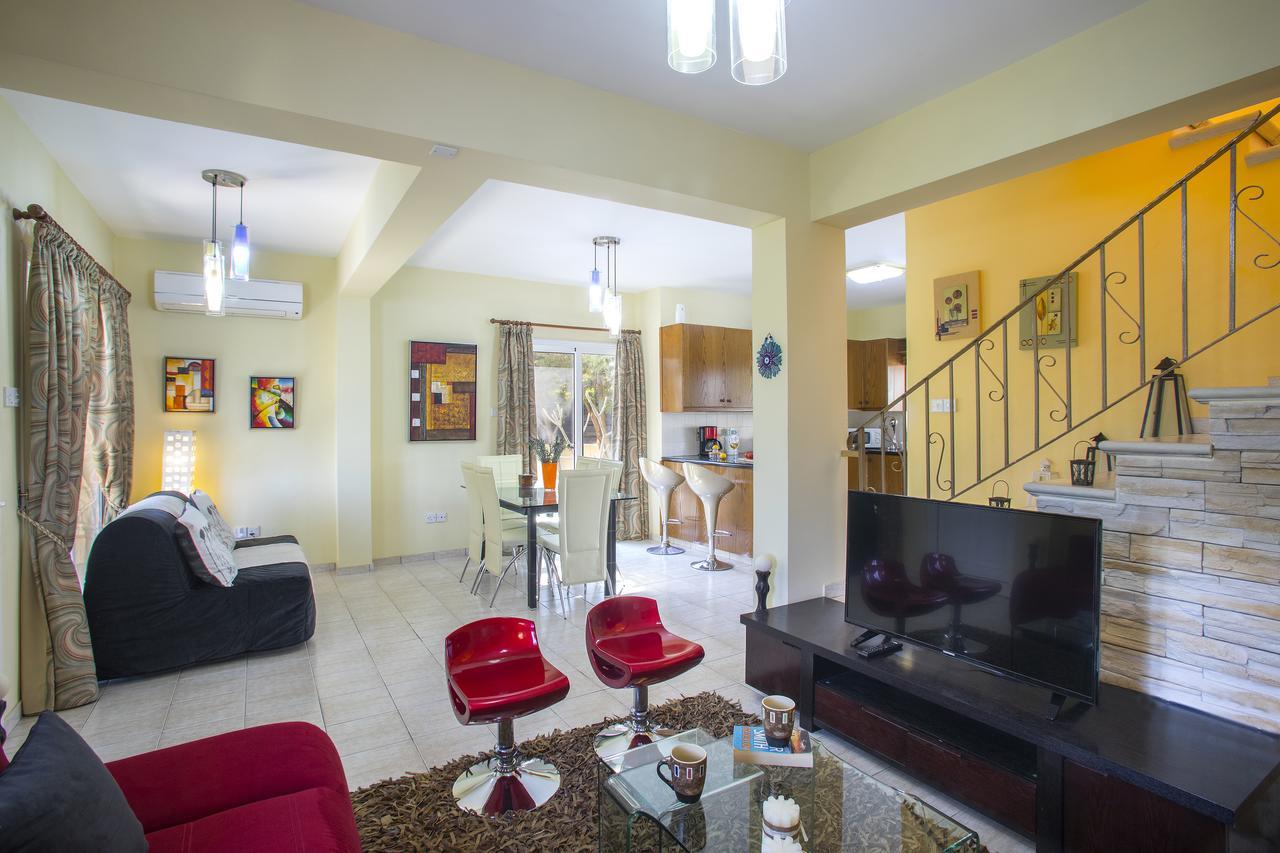 Ayia Napa Tropical Beach Villa מראה חיצוני תמונה