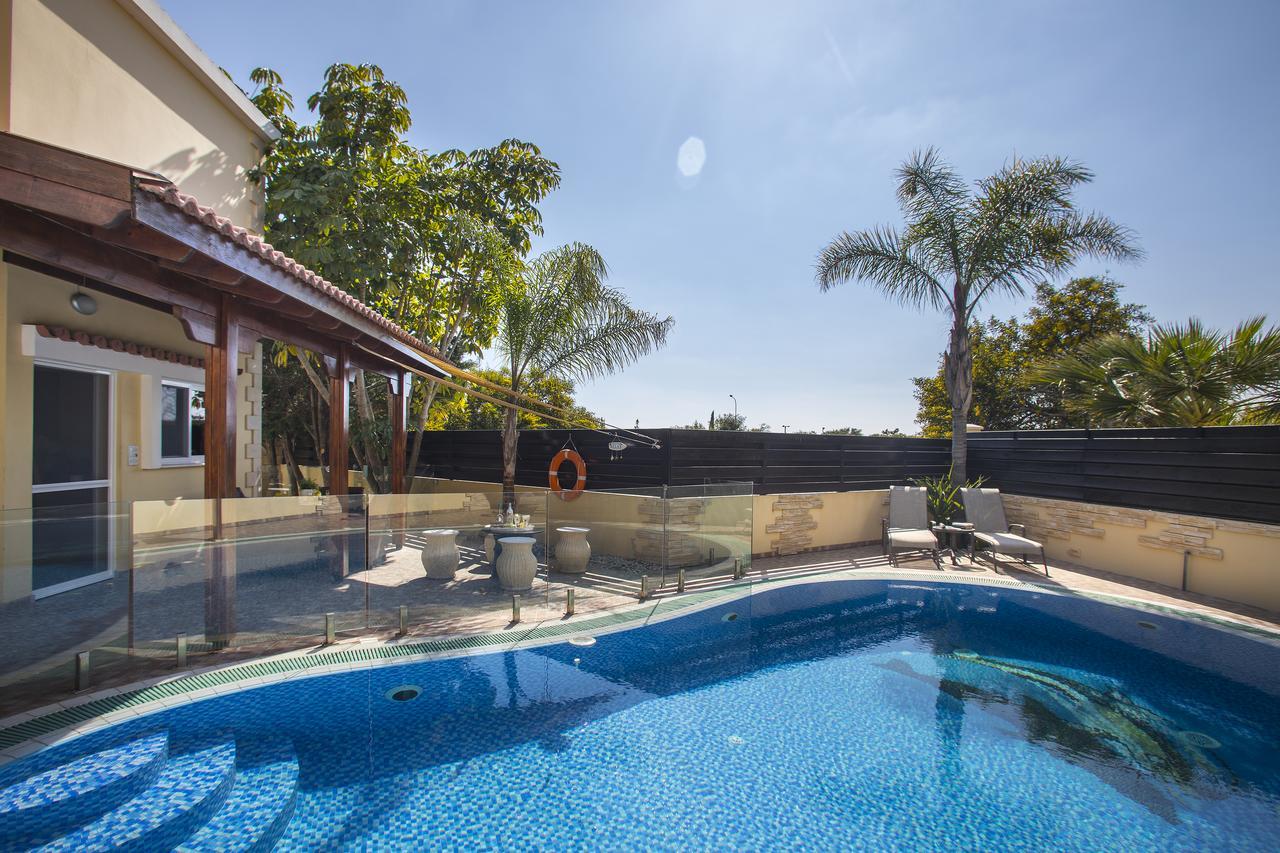 Ayia Napa Tropical Beach Villa מראה חיצוני תמונה