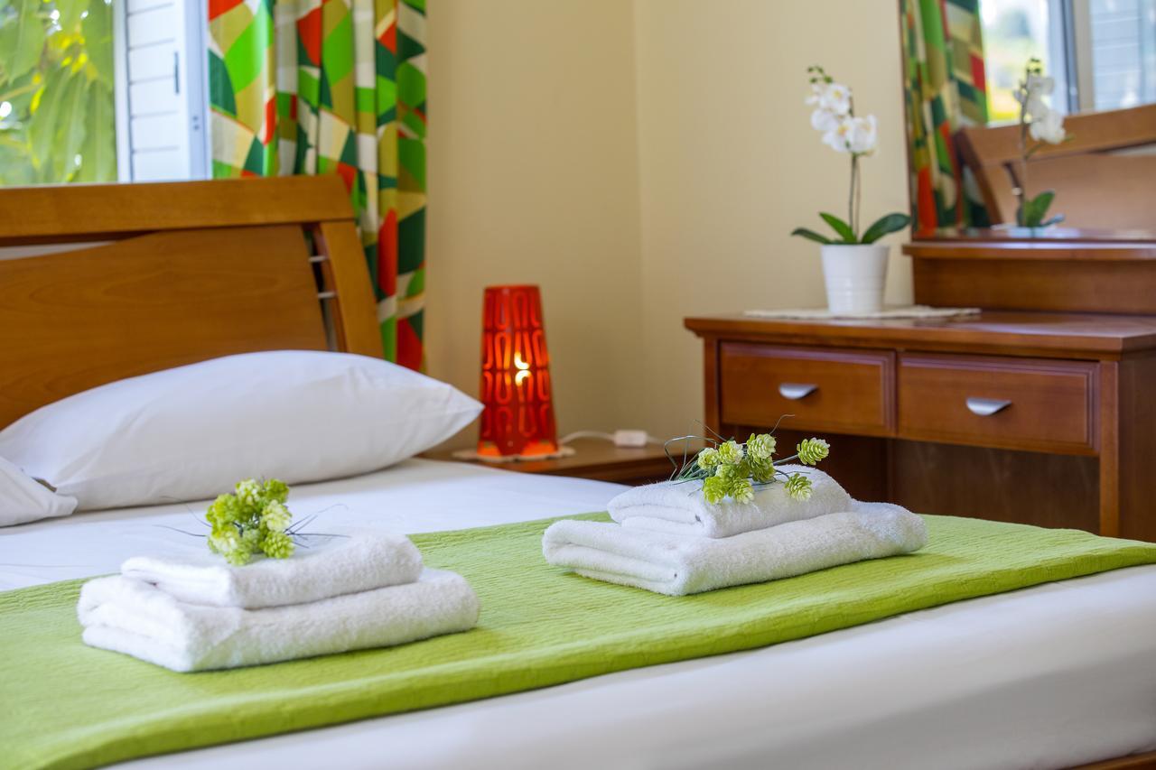Ayia Napa Tropical Beach Villa מראה חיצוני תמונה