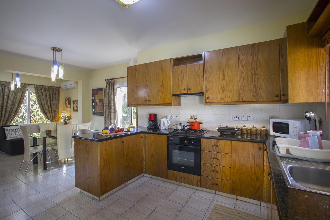 Ayia Napa Tropical Beach Villa מראה חיצוני תמונה