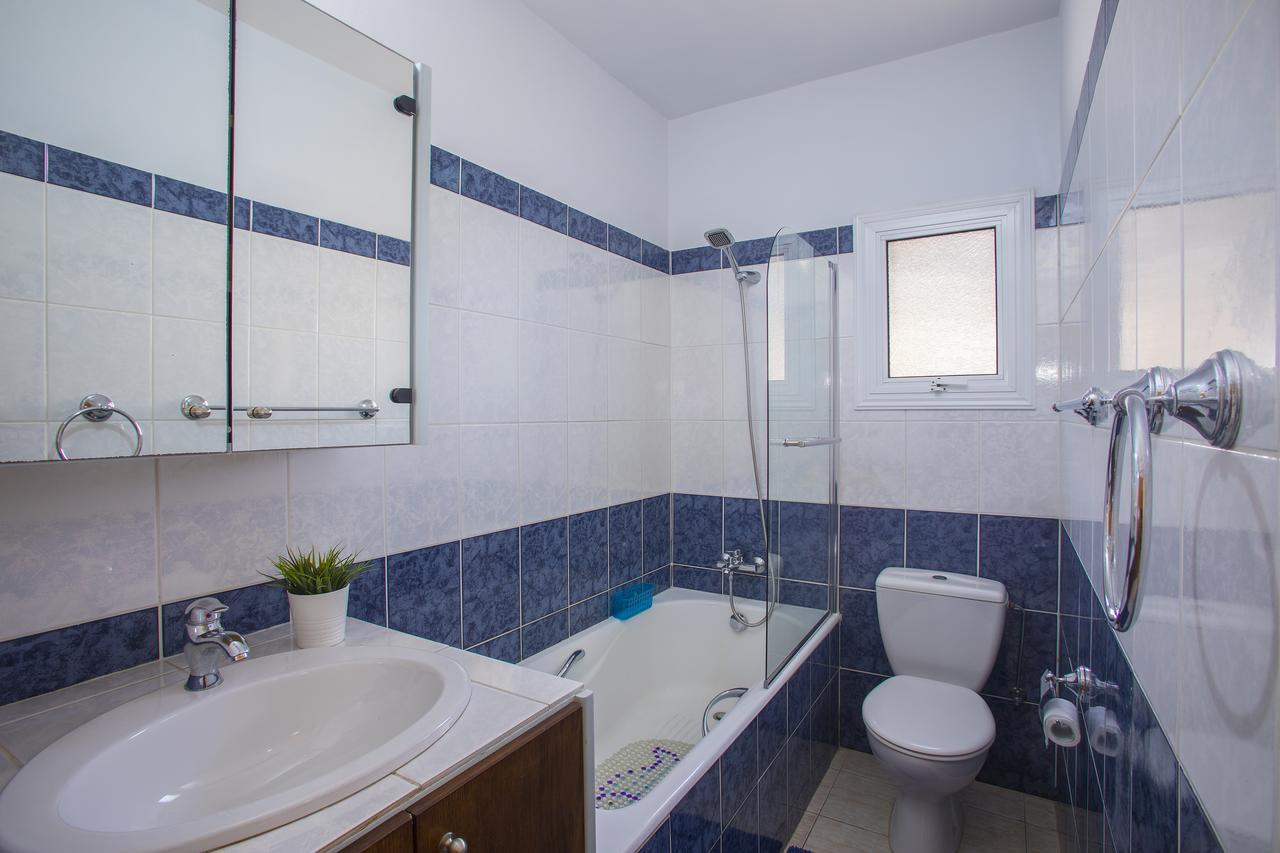 Ayia Napa Tropical Beach Villa מראה חיצוני תמונה