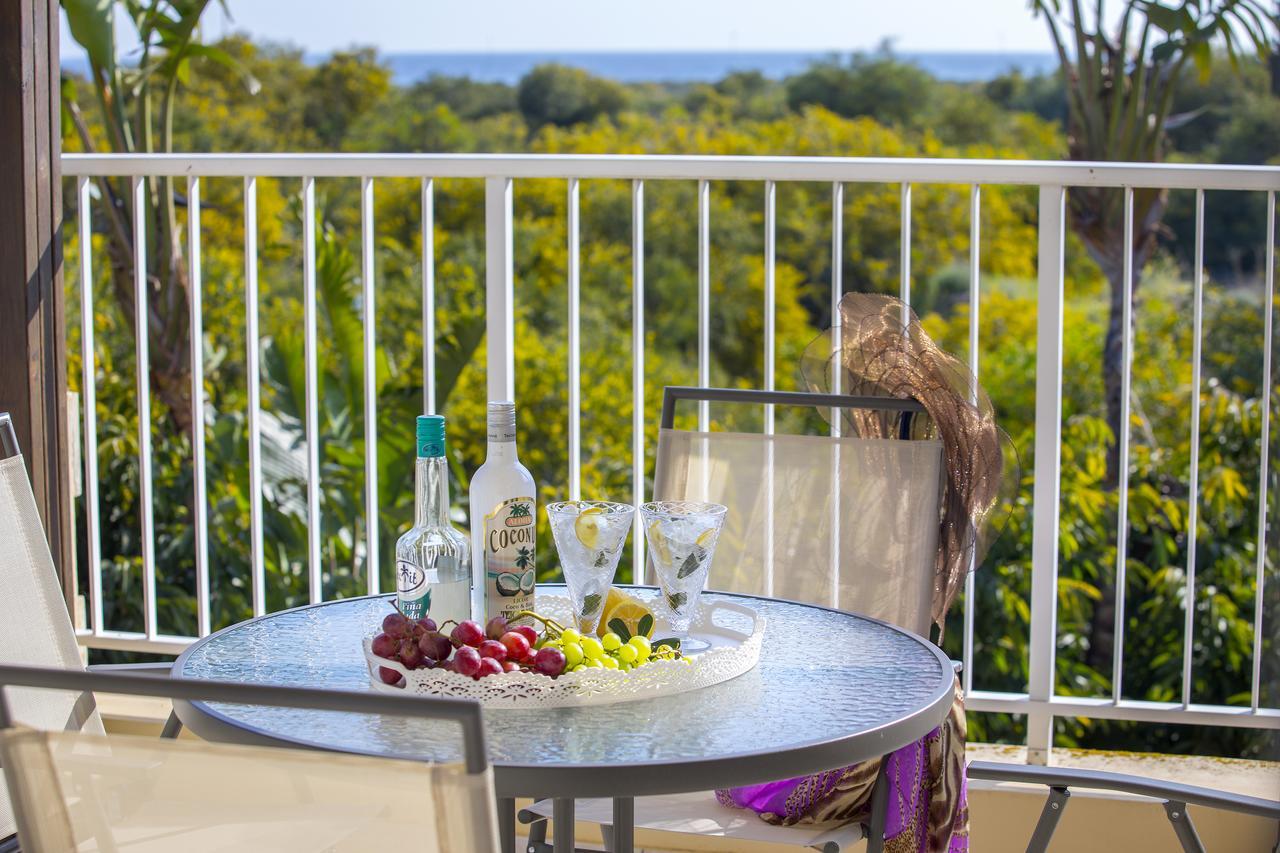 Ayia Napa Tropical Beach Villa מראה חיצוני תמונה