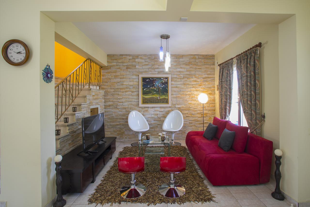 Ayia Napa Tropical Beach Villa מראה חיצוני תמונה