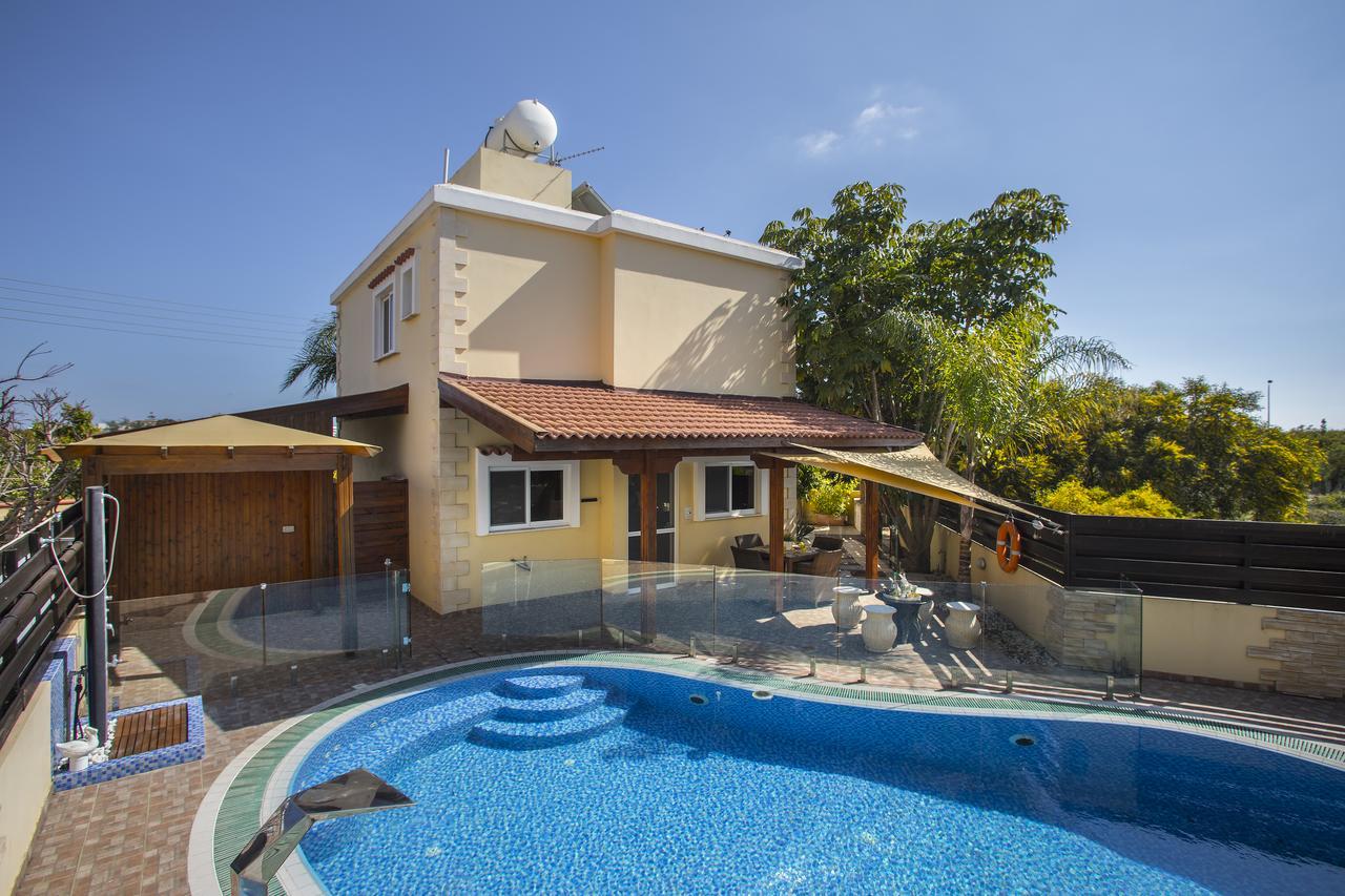 Ayia Napa Tropical Beach Villa מראה חיצוני תמונה