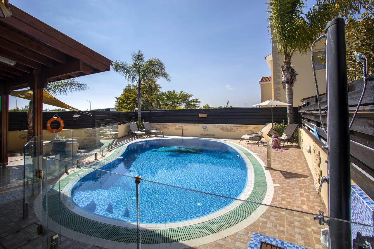 Ayia Napa Tropical Beach Villa מראה חיצוני תמונה
