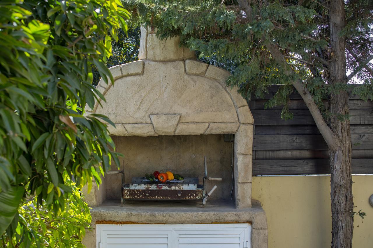 Ayia Napa Tropical Beach Villa מראה חיצוני תמונה